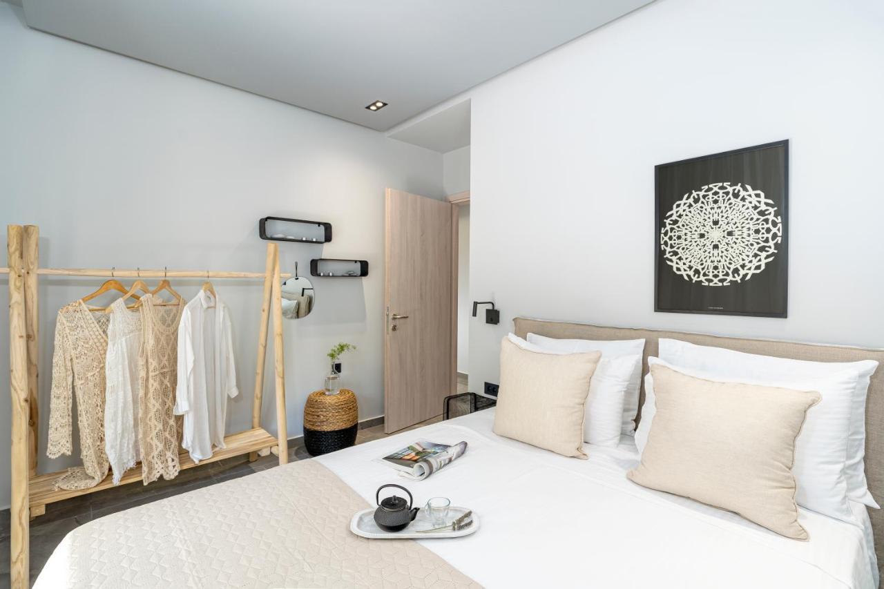 Elia & Anthos Deluxe Suites イキソス エクステリア 写真