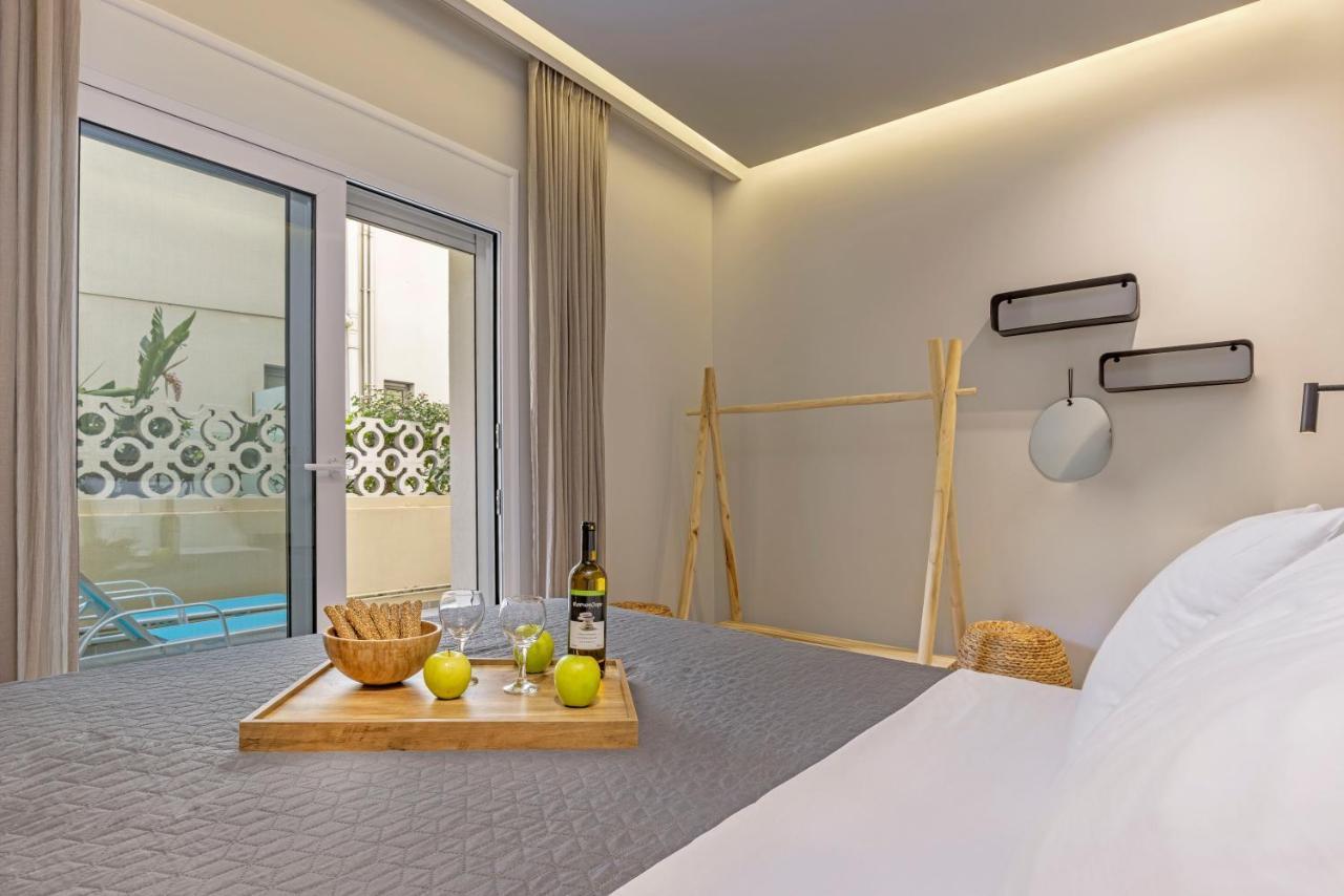 Elia & Anthos Deluxe Suites イキソス エクステリア 写真